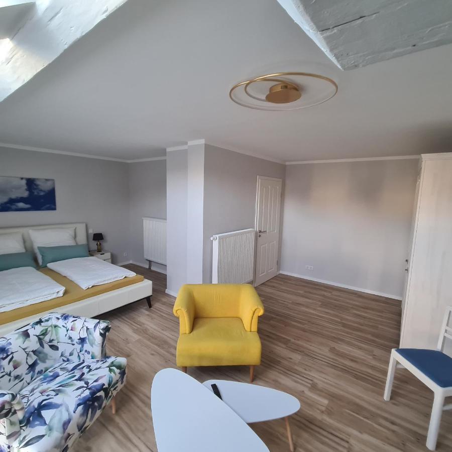 Gaestezimmer Treuen - Bed & Breakfast מראה חיצוני תמונה