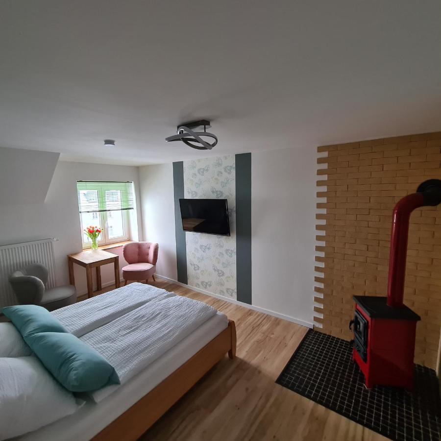 Gaestezimmer Treuen - Bed & Breakfast מראה חיצוני תמונה